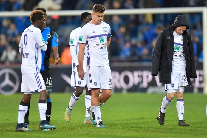 Bij Anderlecht gingen de kopjes naar beneden na de pijnlijke 5-0 op Club Brugge.