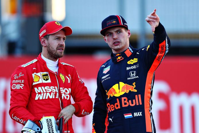 Ferrari-rijder Vettel en Max Verstappen.