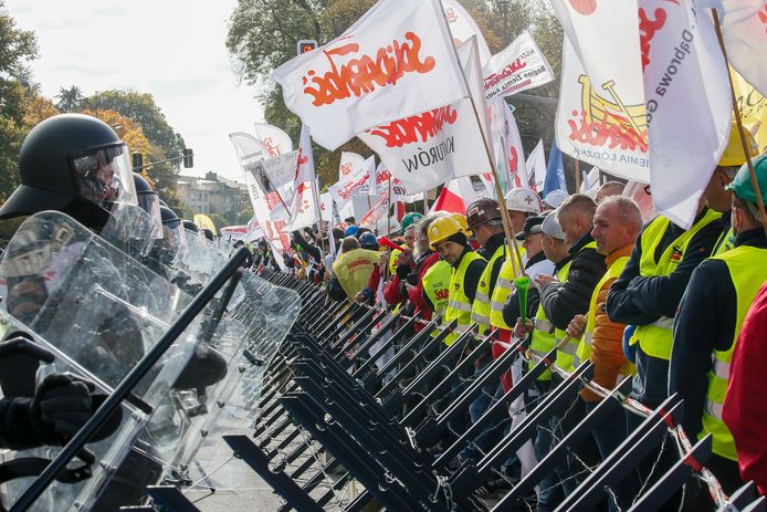 Poolse mijnwerkers protesteerden eerder voor het Europees Hof vanwege de weigering een kolenmijn te sluiten.