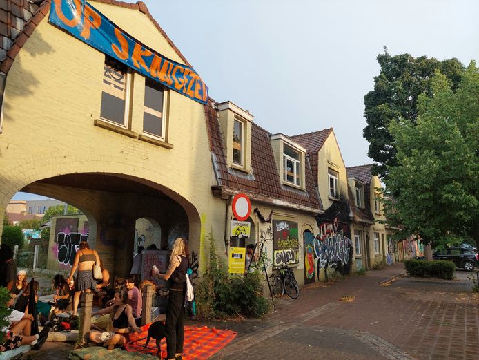 Protest tegen de sloop van de Bernadettewijk