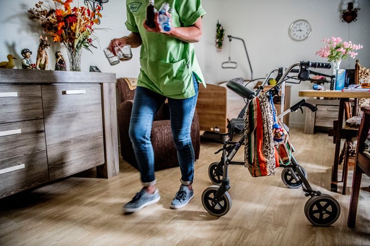 Verpleegkundigen hebben van alle beroepen het meest te maken met ‘ongewenste seksuele aandacht’ in hun werk. Op plek twee en drie staan de verzorgenden en de gespecialiseerd verpleegkundigen. Beeld ANP XTRA