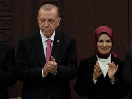 Erdogan reorganiseert kabinet en benoemt voormalige Belgische politica tot minister 