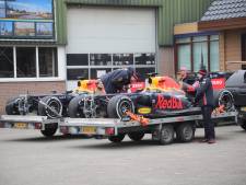 Supersnelle racewagen van Max Verstappen scheurt over Molenweg in Maasland