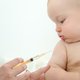 Amerikaanse experts positief over inenting baby's tegen corona