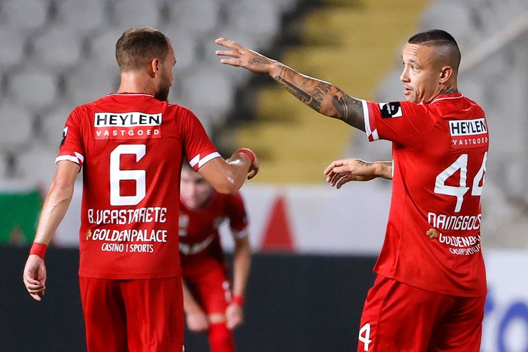 Birger Verstraete en Radja Nainggolan verloren met Antwerp van Omonia Nicosia (4-2). Beeld Photo News