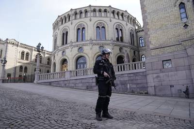 Noorwegen bewapent politie na bedreigingen tegen moskeeën