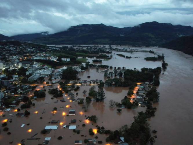 Al meer dan 30 doden door zware regenval in zuiden van Brazilië