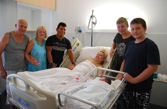 Le Plus Gros Bebe Jamais Ne Par Voie Naturelle Insolite 7sur7 Be