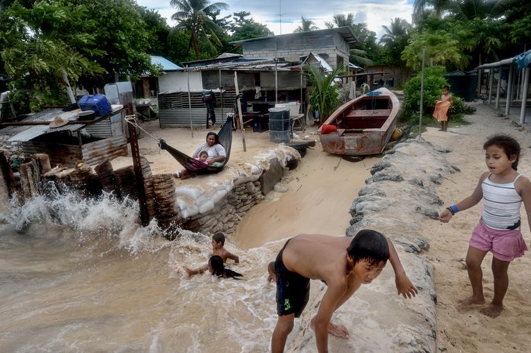 Betio (Red Beach), Kiribati Beeld Kadir van Lohuizen / NOOR