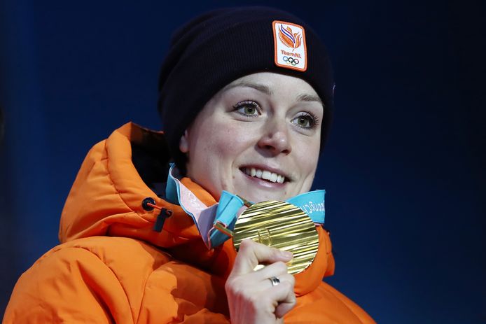 Jorien ter Mors met haar gouden plak op de 1000 meter.