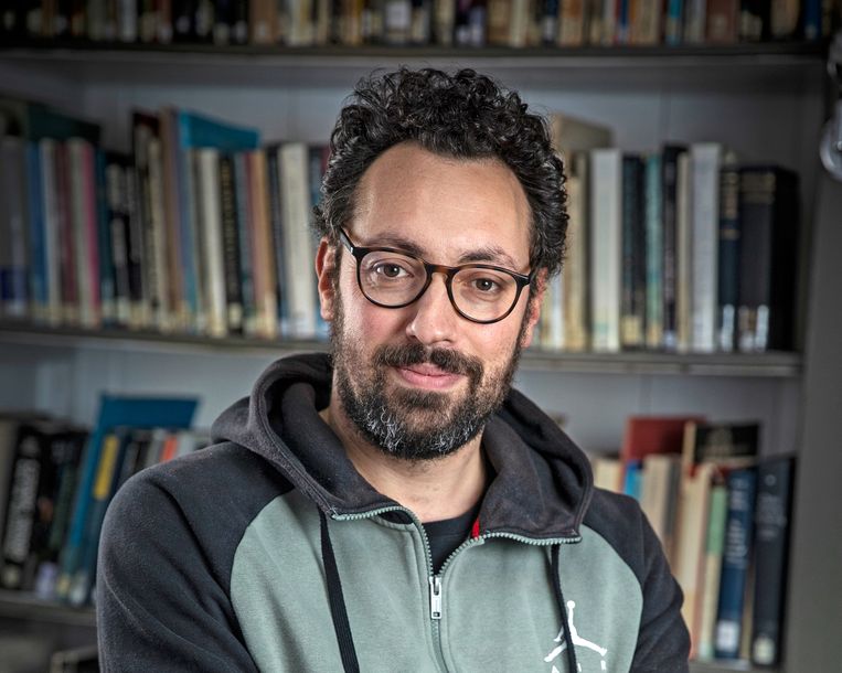 Karwan Fatah-Black, historicus, sprak op 30 juni de Keti Koti-lezing uit in Pakhuis de Zwijger.  Dit is de ingekorte, bewerkte lezing. Beeld Babet Hogervorst