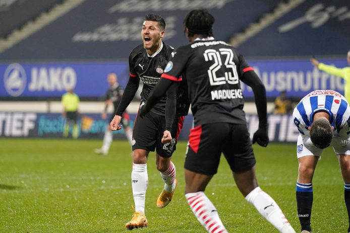 Joël Piroe redde vorig jaar een punt voor PSV in Heerenveen.