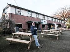 Opvang 50 jonge asielzoekers op camping De Betteld in Zelhem: ‘Deze tieners kunnen hier fatsoenlijk slapen en eten’