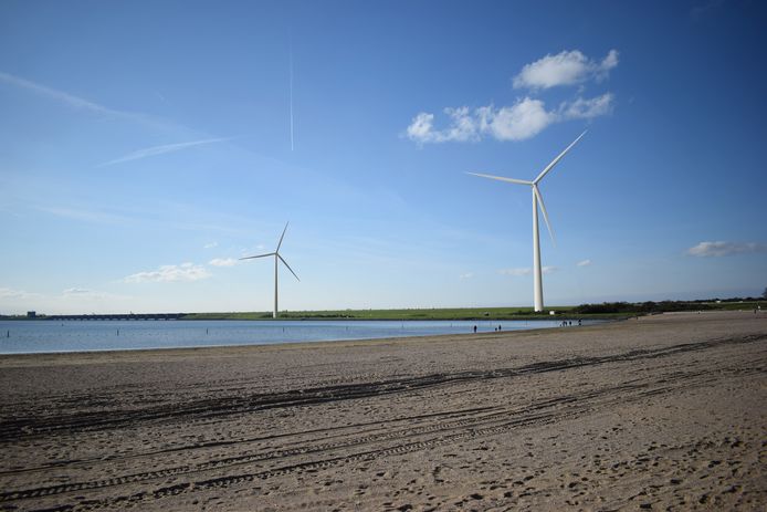 Een artist’s impression van de windmolens bij de Haringvlietdam.