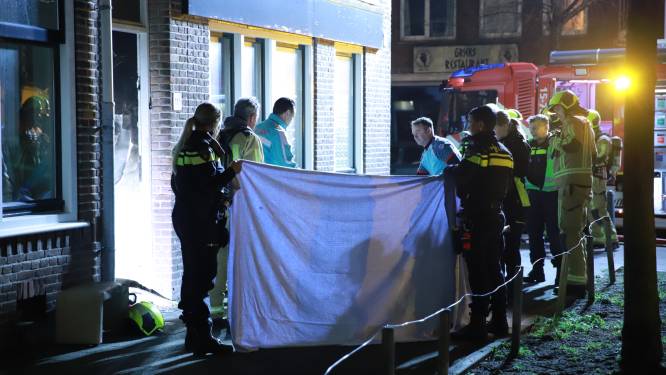 Vrouw gered bij woningbrand Kamperfoelieplein Den Haag