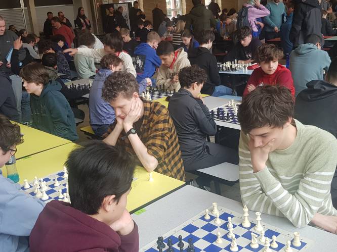 Sint-Barbaracollege kroont zich tot Belgisch schoolschaakkampioen