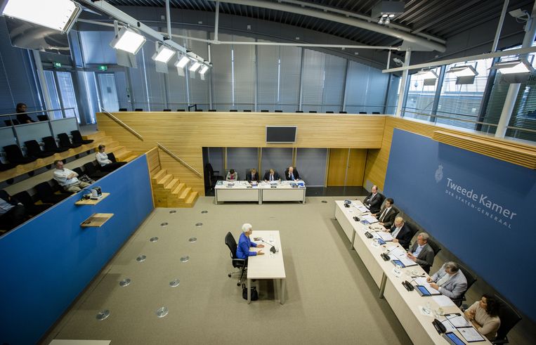 Sybilla Dekker, minister van VROM van 2003 tot 2006, verschijnt voor een hoorzitting van de Parlementaire Enquete Woningcorporaties. Beeld anp