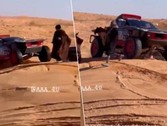 KIJK. Toeschouwers kiezen levensgevaarlijke plek om Dakar te volgen en ei zo na loopt het ook helemaal mis