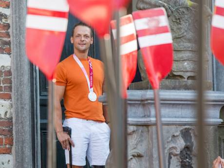 Corné de Koning pakt zilver op EK roeien