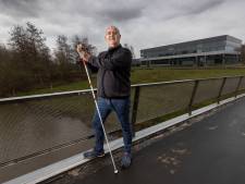 Eindhovense wethouder die bijna blind werd, knokt moedig naar rentree: ‘Het licht ging uit’