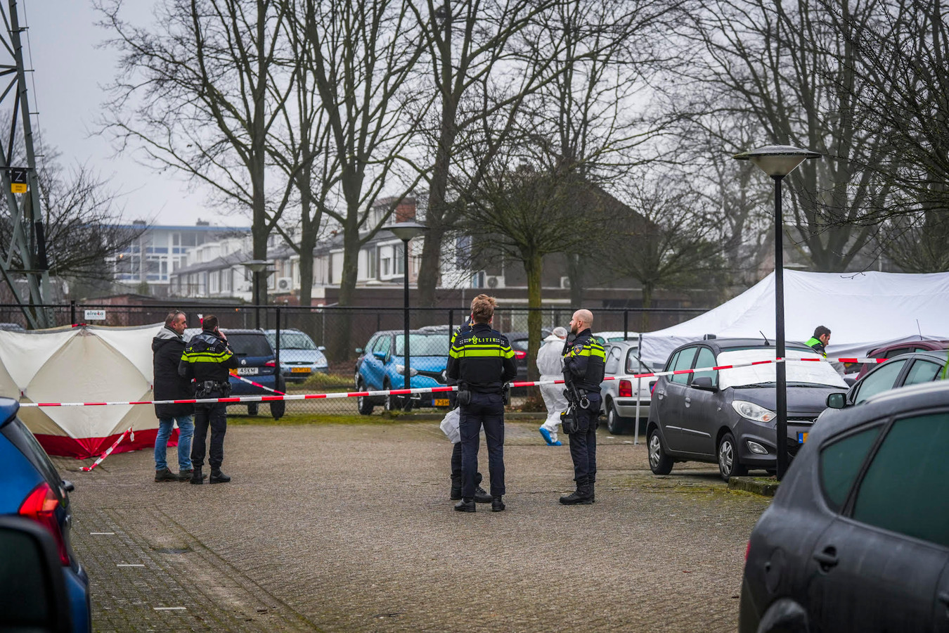 Dode Vrouw Met Letsel Gevonden Op Parkeerplaats In Eindhoven ‘dit Komt Wel Heel Hard Binnen 