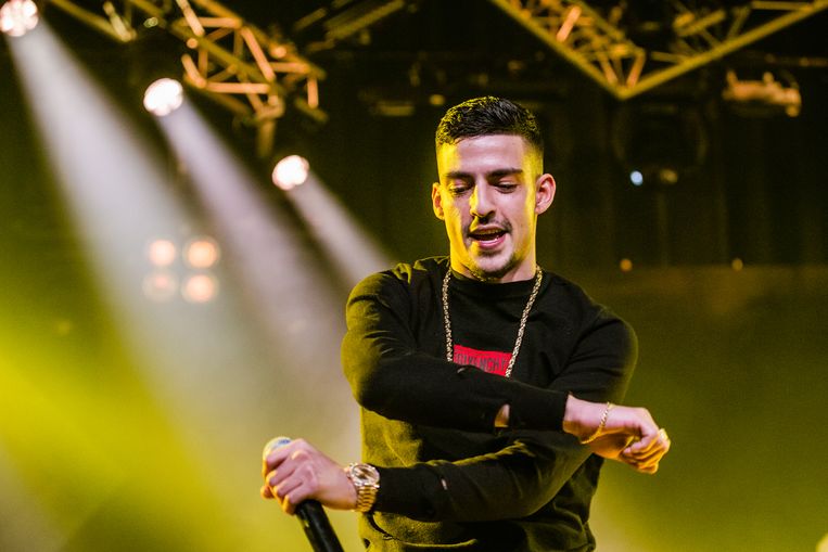Rapper Boef is op tournee sterk materiaal en een rapstijl die fel en bijtend is (drie sterren)