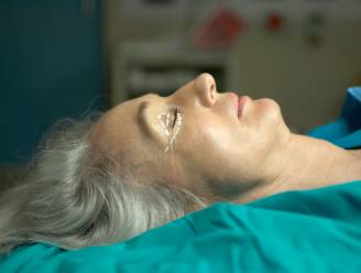 Een ooglidcorrectie kost snel 1.500 euro: deze ziekenfondsen betalen dat terug 