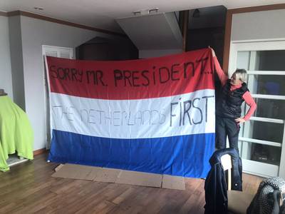 Voorspellend spandoek 'Netherlands first' begon als geintje