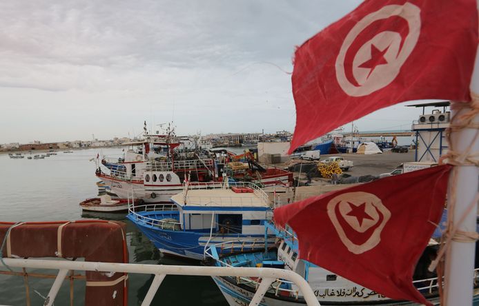 De schipbreuk deed zich voor voor de kust van de Zuid-Tunesische stad Zarzis