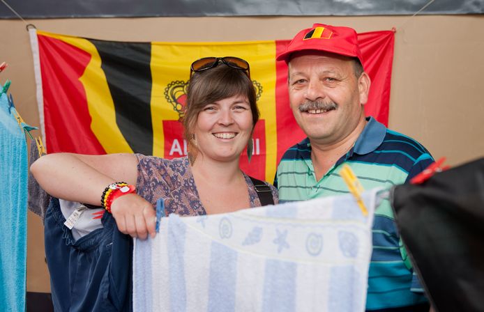 Luc Van De Velde, toen 56,  met Tine Van De Velde (26) arriveerden destijds als eerste Belgen op camping Devillage in Rio