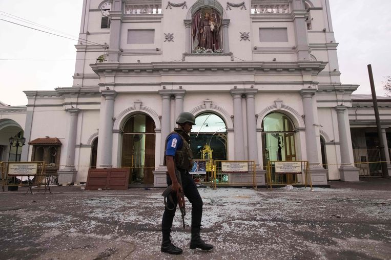 De basiliek Sint Antonius Nationaal Heiligdom in Colombo wordt eveneens bewaakt. Beeld AFP