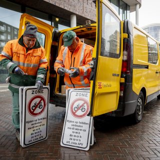 What can Amsterdam learn from Enschede’s fatbike ban? ‘Did you see him look? He knows it's not allowed’