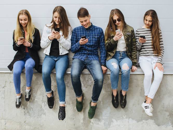 Infosessie laat ouders en leerkrachten kennismaken met digitale leven (en de gevaren ervan) van jongeren