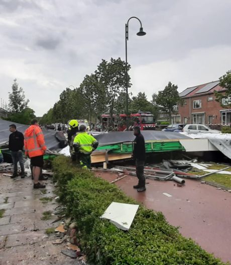 Eén dode na tornado op Schouwen-Duiveland, veel huizen onbewoonbaar