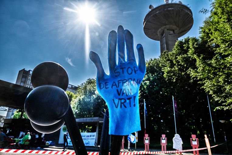 Een betoging van VRT-medewerkers nadat het transformatieplan in mei werd bekendgemaakt.  Beeld Tim Dirven