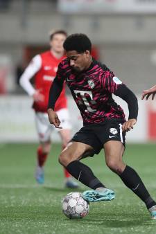 Broers Jurriën en Quinten feliciteren Dylan Timber met overgang naar VVV: ‘Het harde werken is beloond’