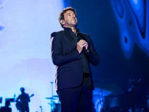 Patrick Bruel “effondré” après son hommage loupé à Johnny Hallyday