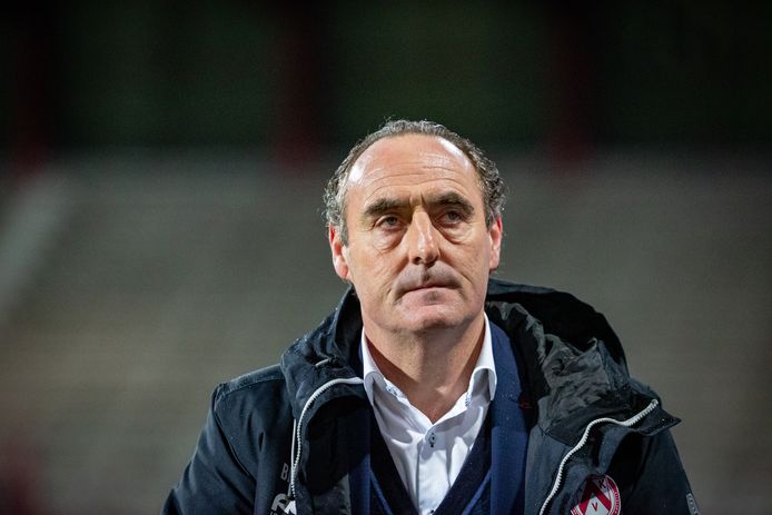 Yves Vanderhaeghe.