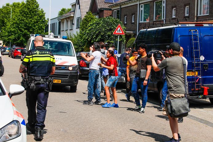 Bakstenen en eieren gegooid naar Pegida in Eindhoven.