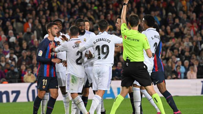 “Wisten op voorhand dat we tegen 12 zouden spelen”: Real haalt met eigen compilatievideo verschroeiend uit naar wedstrijdleiding Clásico
