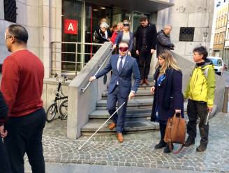 Bart De Wever even veroordeeld tot blinddoek en rolstoel: “Zeer confronterende ervaring”