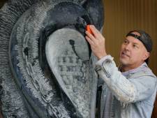Eindelijk een eigen herdenkingsmonument voor Nijkerkerveen: ‘Dit biedt licht in donkere tijden’