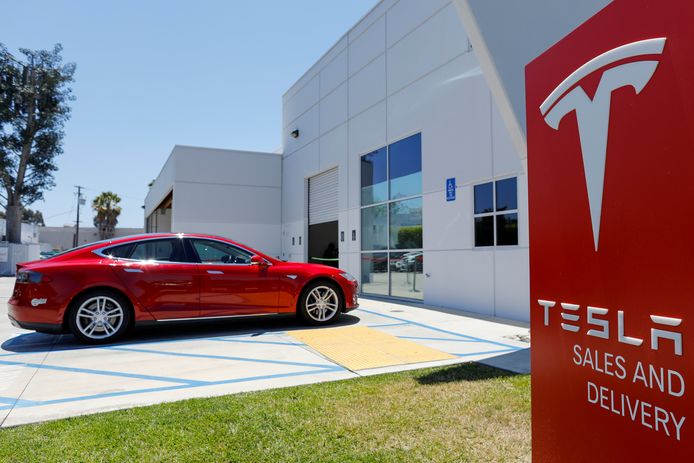 De Amerikaanse producent van elektrische auto's Tesla heeft in het derde kwartaal onverwacht zwarte cijfers geschreven.