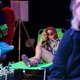 Damn, Honey brengt haar opgewekt feministische theatercollege met bravoure en schwung ★★★☆☆