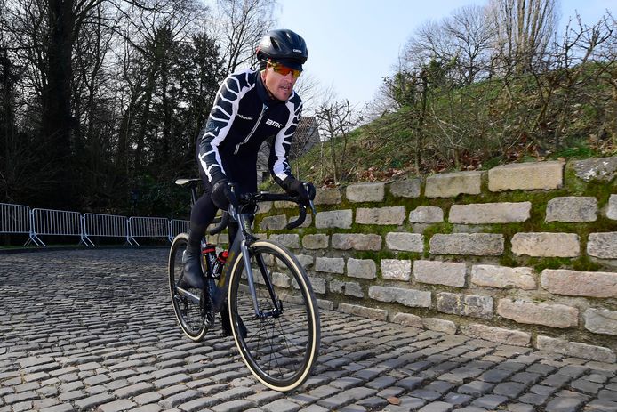 Topfavoriet Greg van Avermaet, trainend op de Muur.