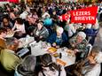 Rotterdam moet ophouden ouderen te betuttelen, zegt Leefbaar-gemeenteraadslid Caroline Aafjes-van Aalst in reactie op het schrappen van bingo- en biljartavonden met bijbehorend borreltje in Pendrecht, Ommoord en IJsselmonde.