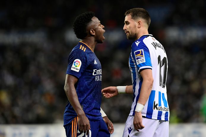 Januzaj heeft het aan de stok met Vinicius Jr., concullega van Eden Hazard bij Real Madrid.