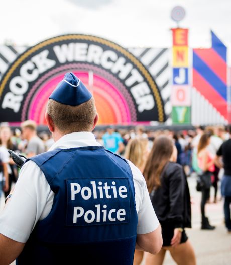 Les policiers équipés de terminaux de paiement pour sanctionner les détenteurs de drogue dans les festivals