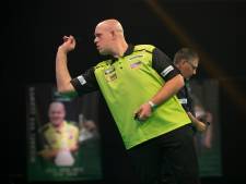 Michael van Gerwen stelt orde op zaken en plaatst zich voor finaleronde Premier League