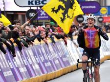 Verkeerd rijdende Reusser wint door valpartijen ontsierde Gent-Wevelgem, podium voor Swinkels